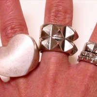 Top 10 Essential Accessories for Men and Women