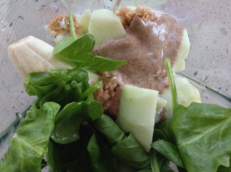 Strangely Delicious Crisp Apple & Coconut Green Smoothie Recipe (Vegan / Vegetarian!)