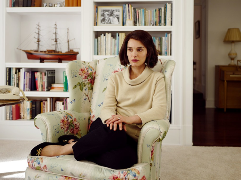 http://www.vanityfair.com/hollywood/photos/2016/12/jackie-kennedy-natalie-portman-costumes