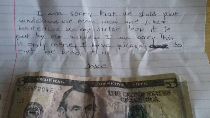 http://www.insideedition.com/headlines/22049-woman-tries-to-find-boy-who-left-heartbreaking-note-on-her-doorstep-after-his-mom
