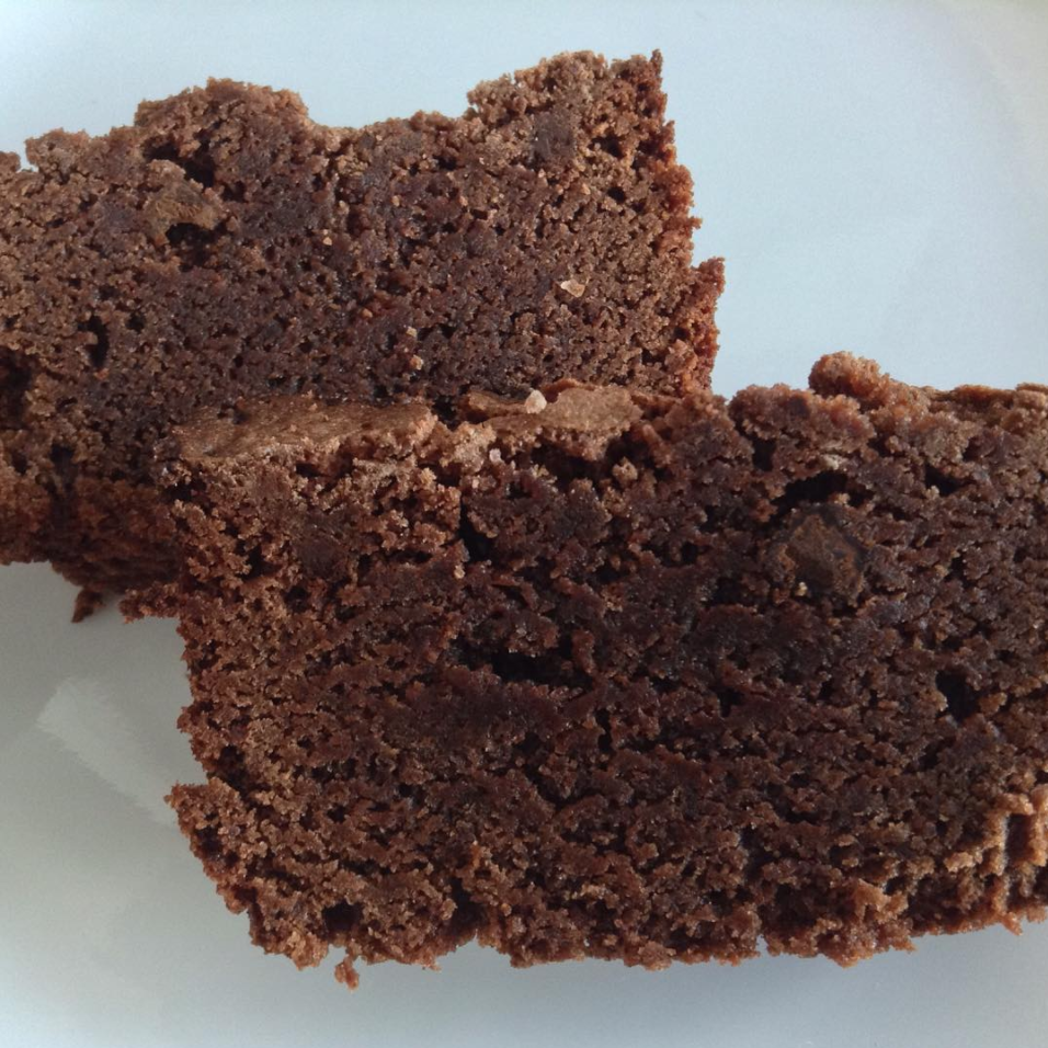 Recipe: Super Moist & Rich Fudge-y Brownie Swedish Chocolate Cake