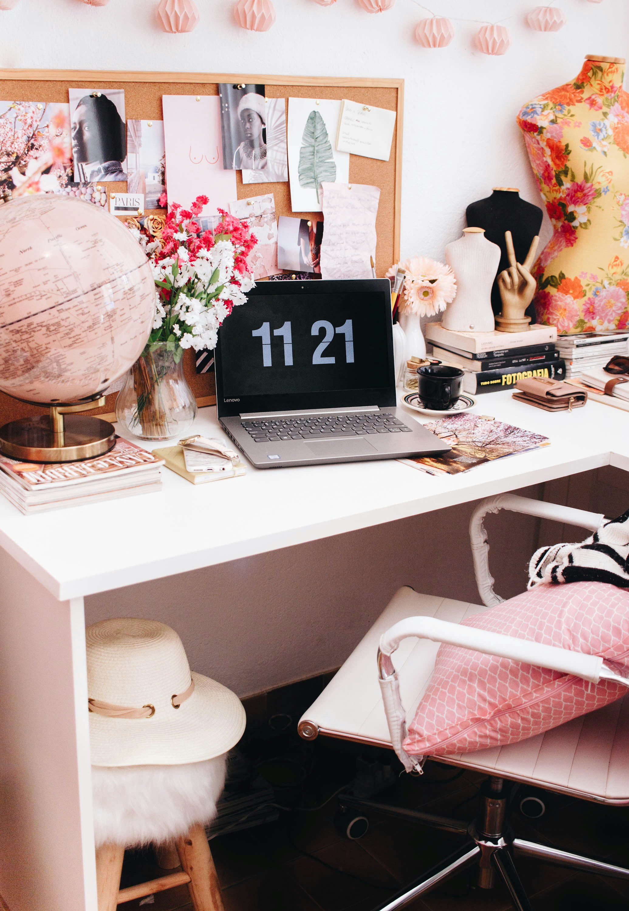 Remote worker’s guide to a zen office and desk: Part 6 – Hiding a Monitor Front Frame and Back + Monitor Arms + Risers + Laptop Holders + Stands